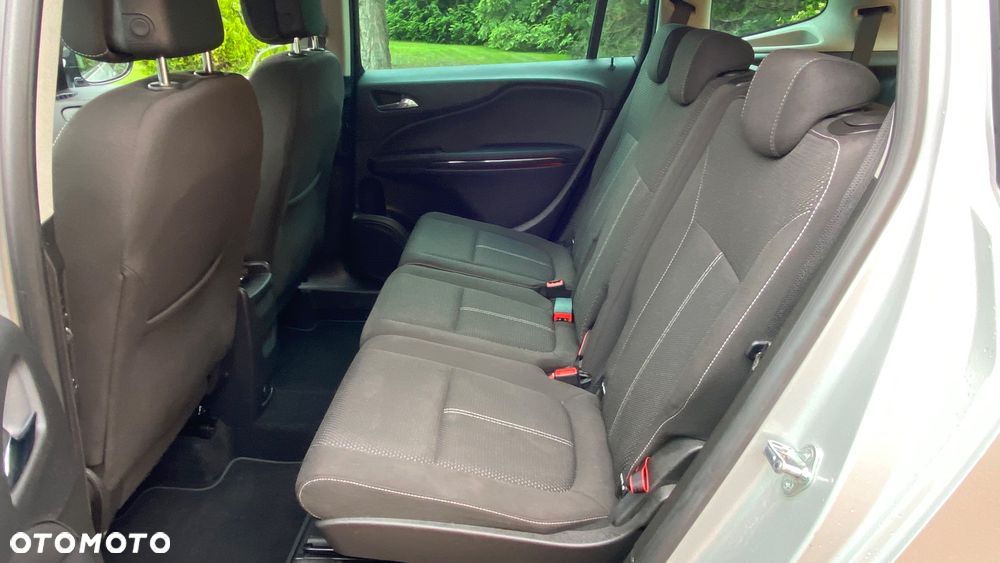 Opel Zafira - 16