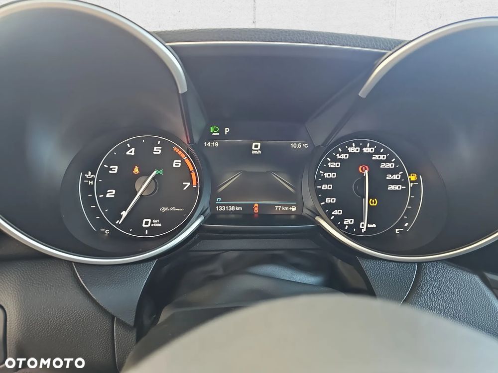Alfa Romeo Giulia 2.0 Turbo Super - 17