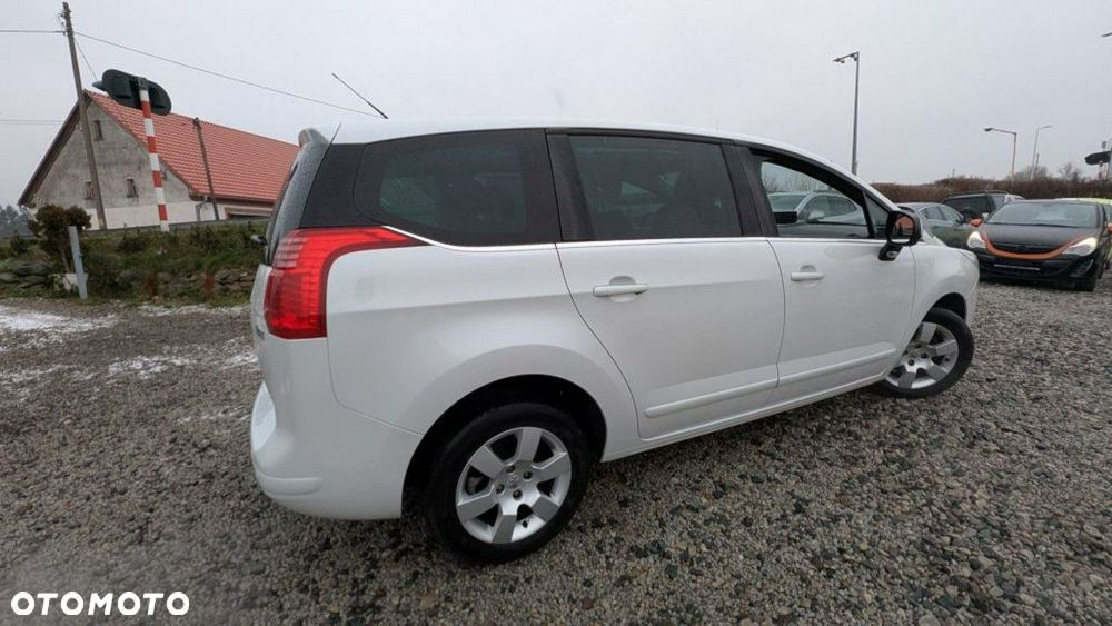 Peugeot 5008 - 7