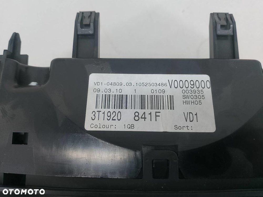 LICZNIK SKODA SUPERB II 3T1920841F   V0009000 3.6 FSI - 5