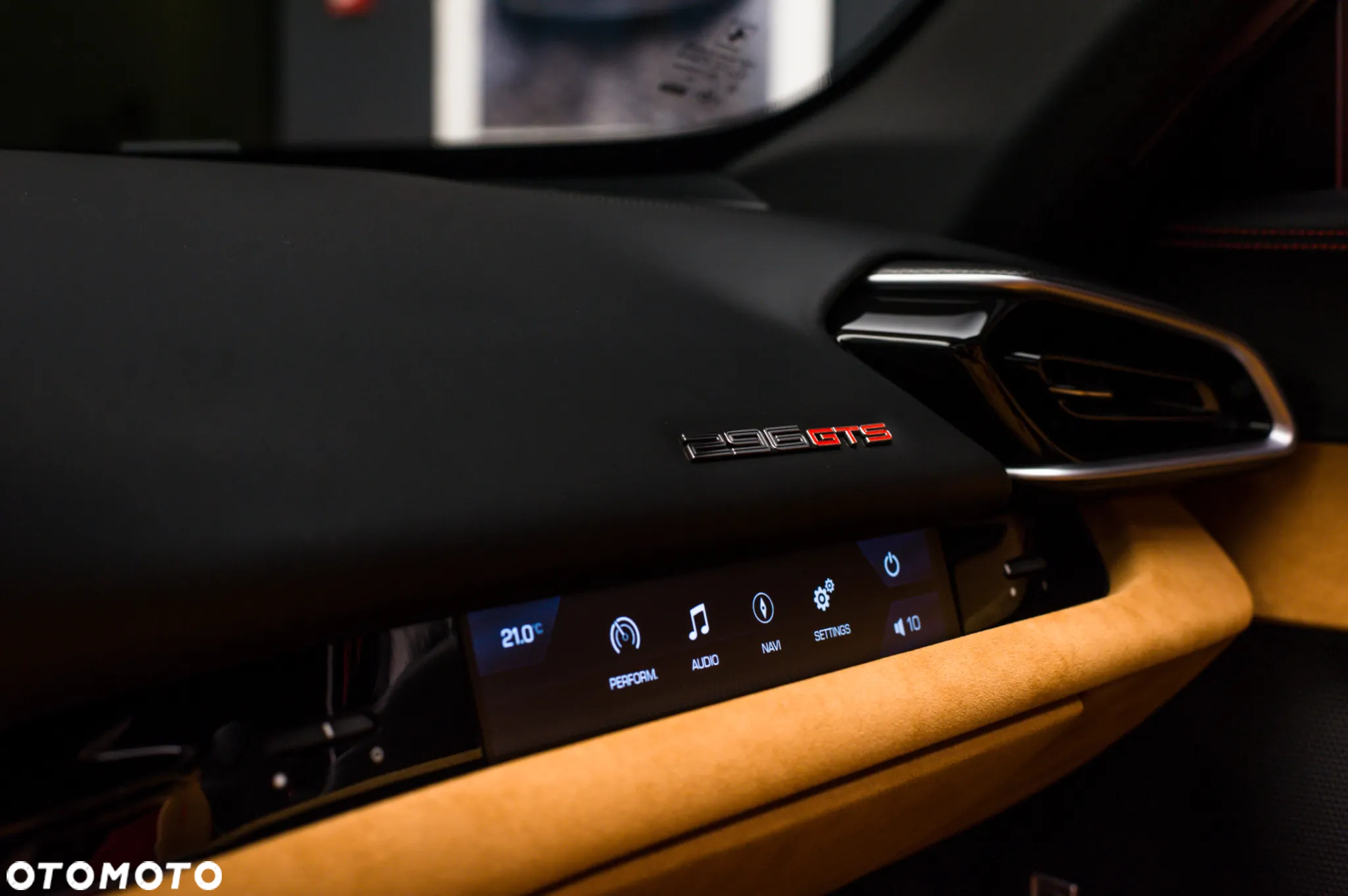 Ferrari 296 GTS - 19