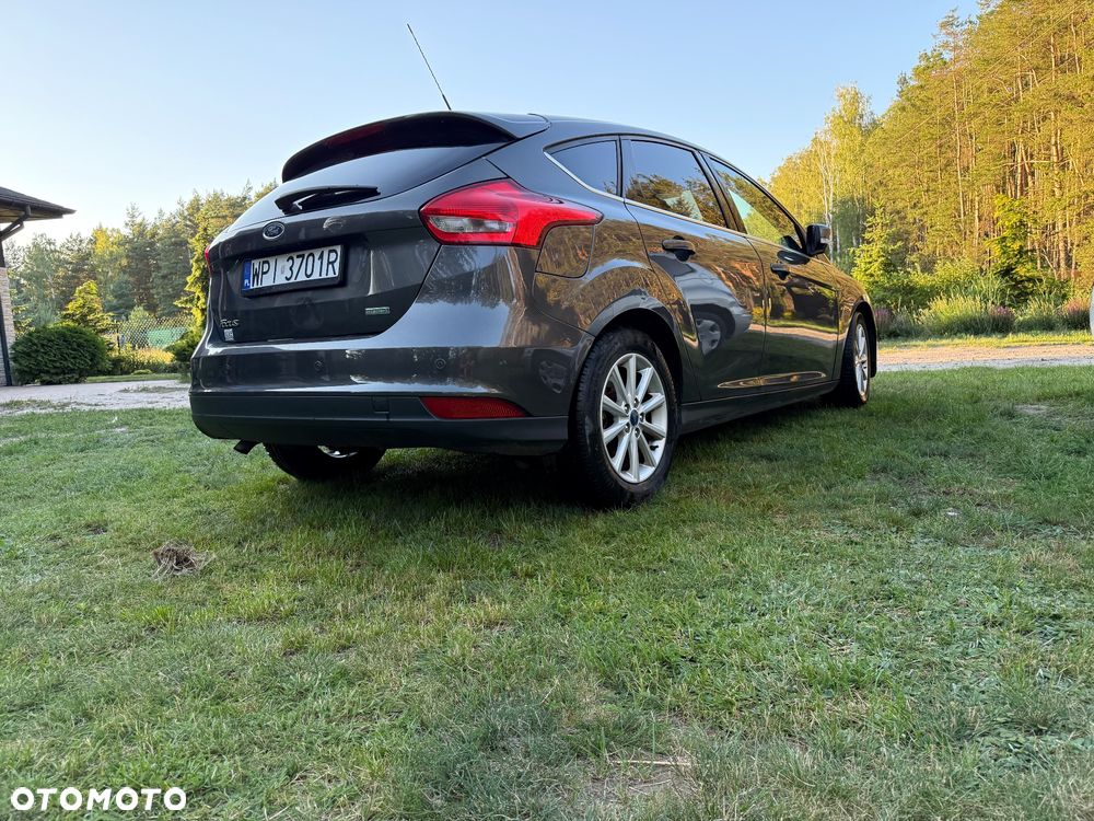 Ford Focus 1.0 EcoBoost Titanium - 23
