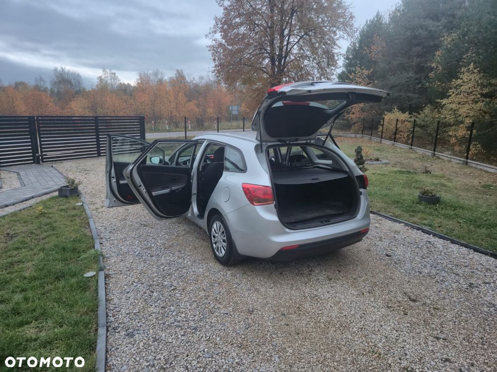 Kia Ceed - 23