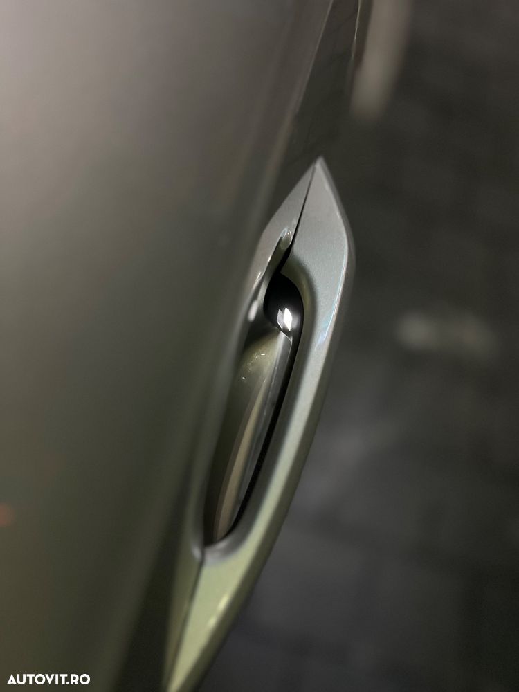Audi A4 2.0 TDI S tronic Design - 16