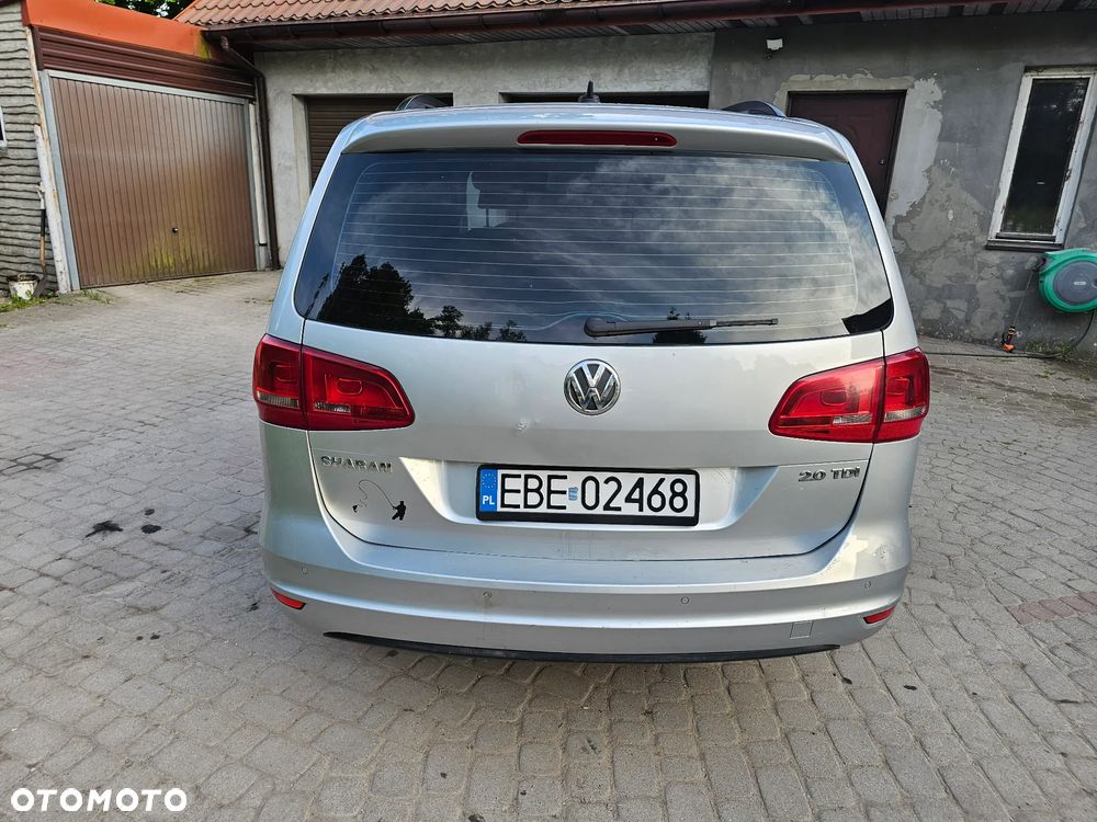 Volkswagen Sharan 2.0 TDI Comfortline DSG - 2