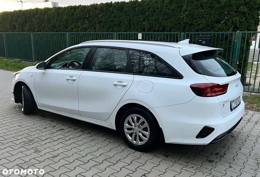 Kia Ceed - 9