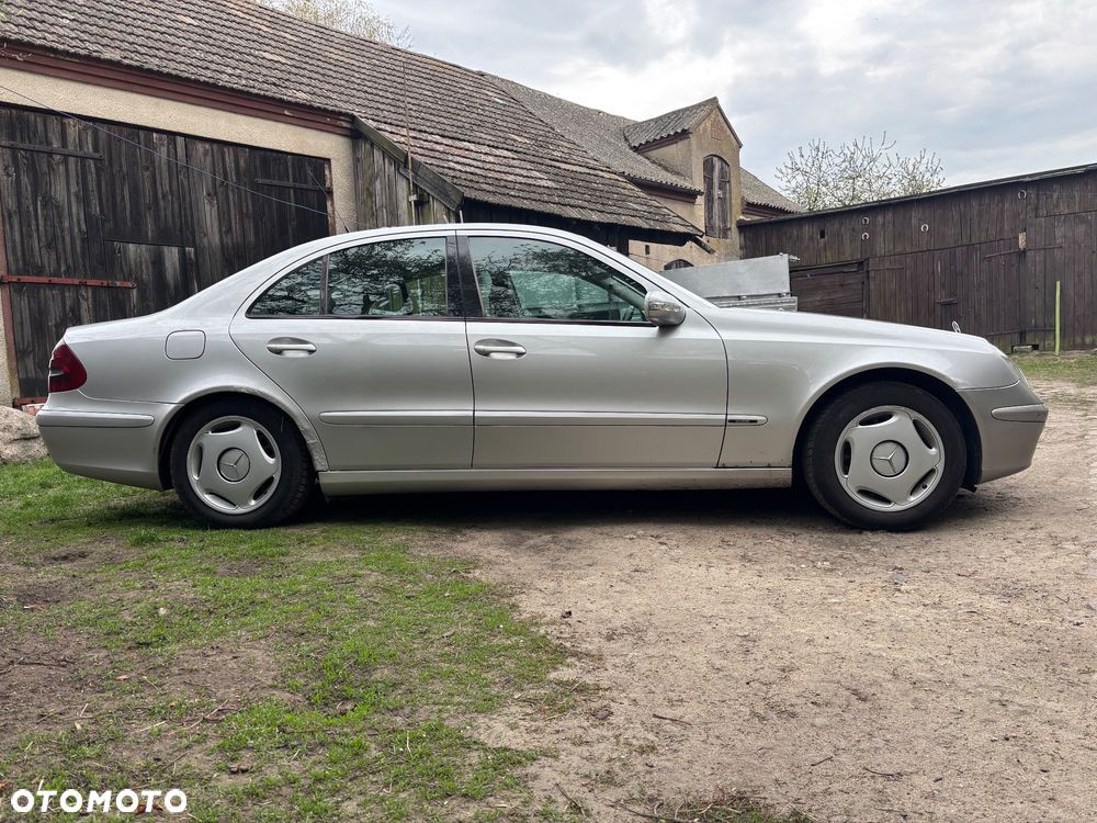Mercedes-Benz Klasa E 200 CDI Classic DPF - 4