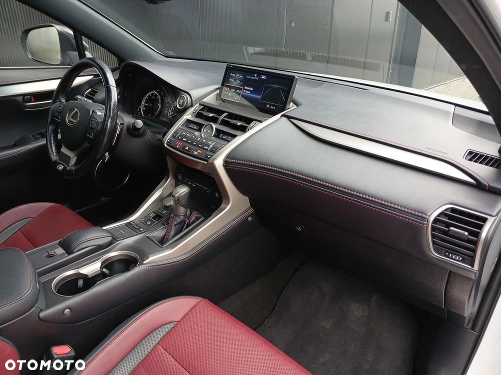 Lexus NX 200t F Sport AWD - 24