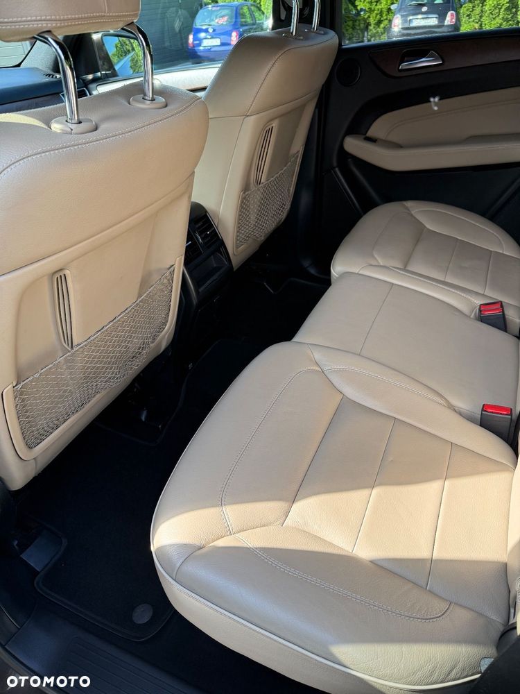 Mercedes-Benz ML - 10