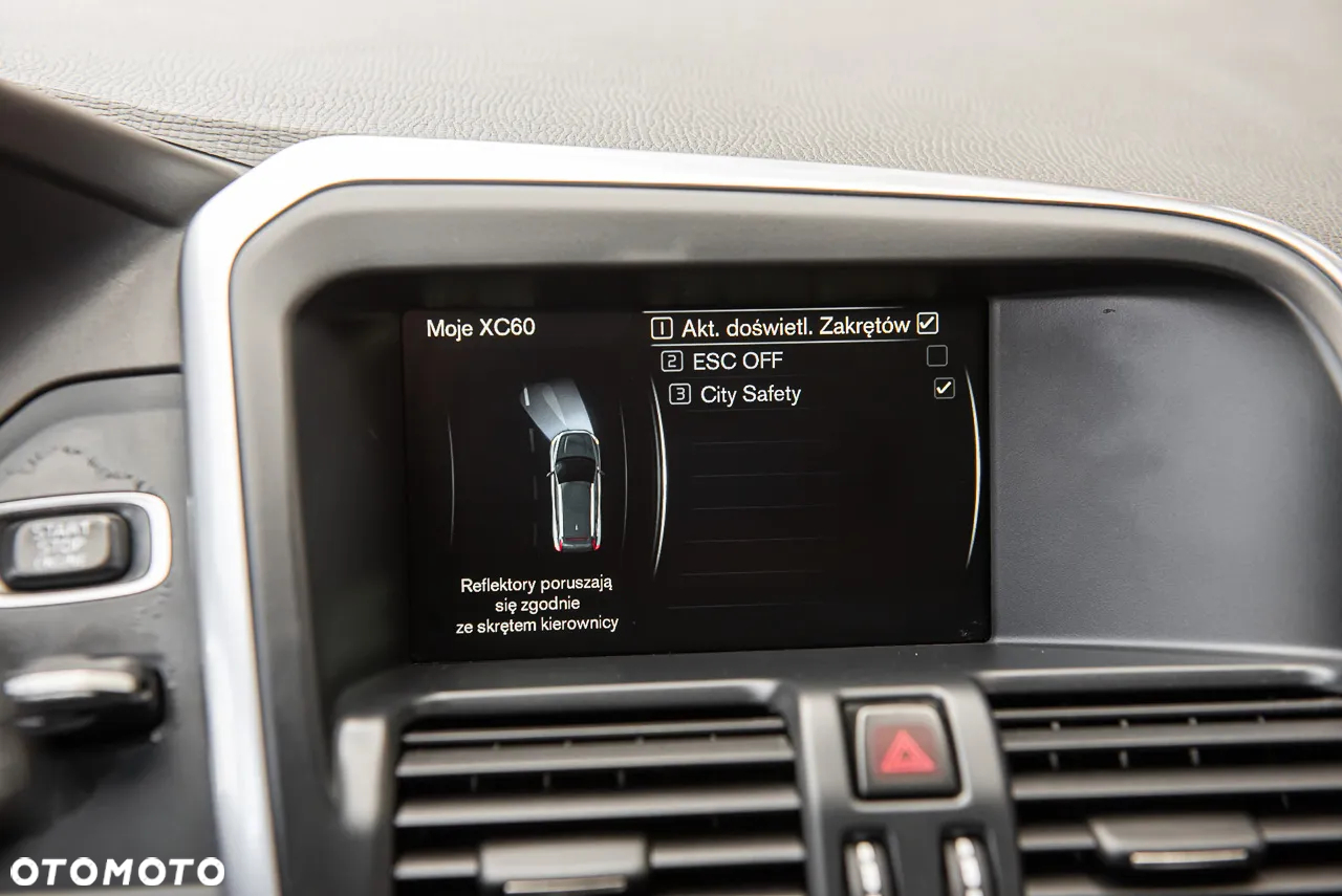 Volvo XC 60 T6 AWD R-Design Summum - 18