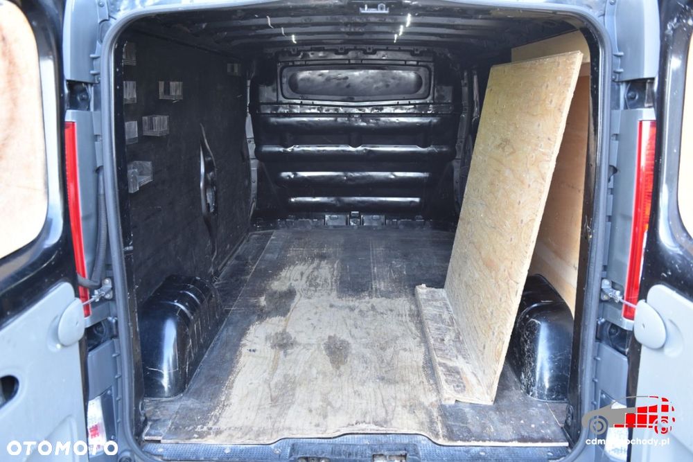 Renault Trafic - 18