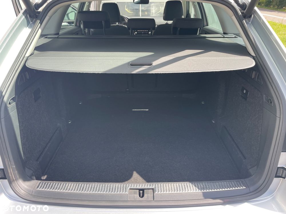 Skoda Superb 2.0 TDI Ambition - 11