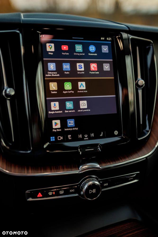 Volvo XC 60 B5 B AWD Plus Black Edition - 26