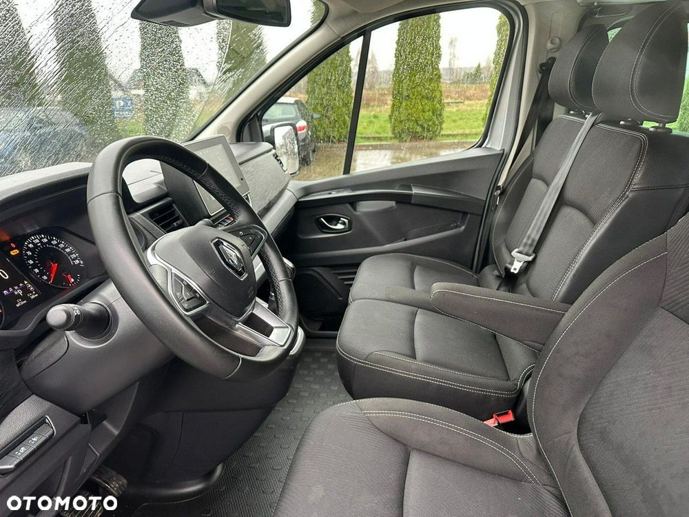 Renault Trafic - 18