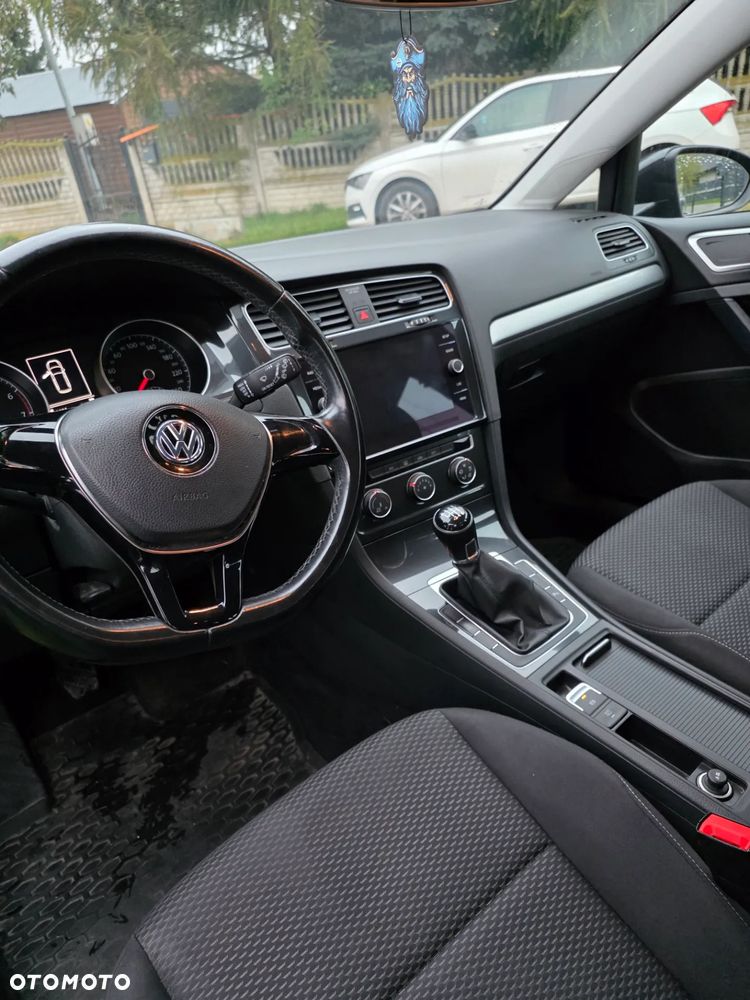 Volkswagen Golf VII 1.0 TSI BMT Trendline - 18