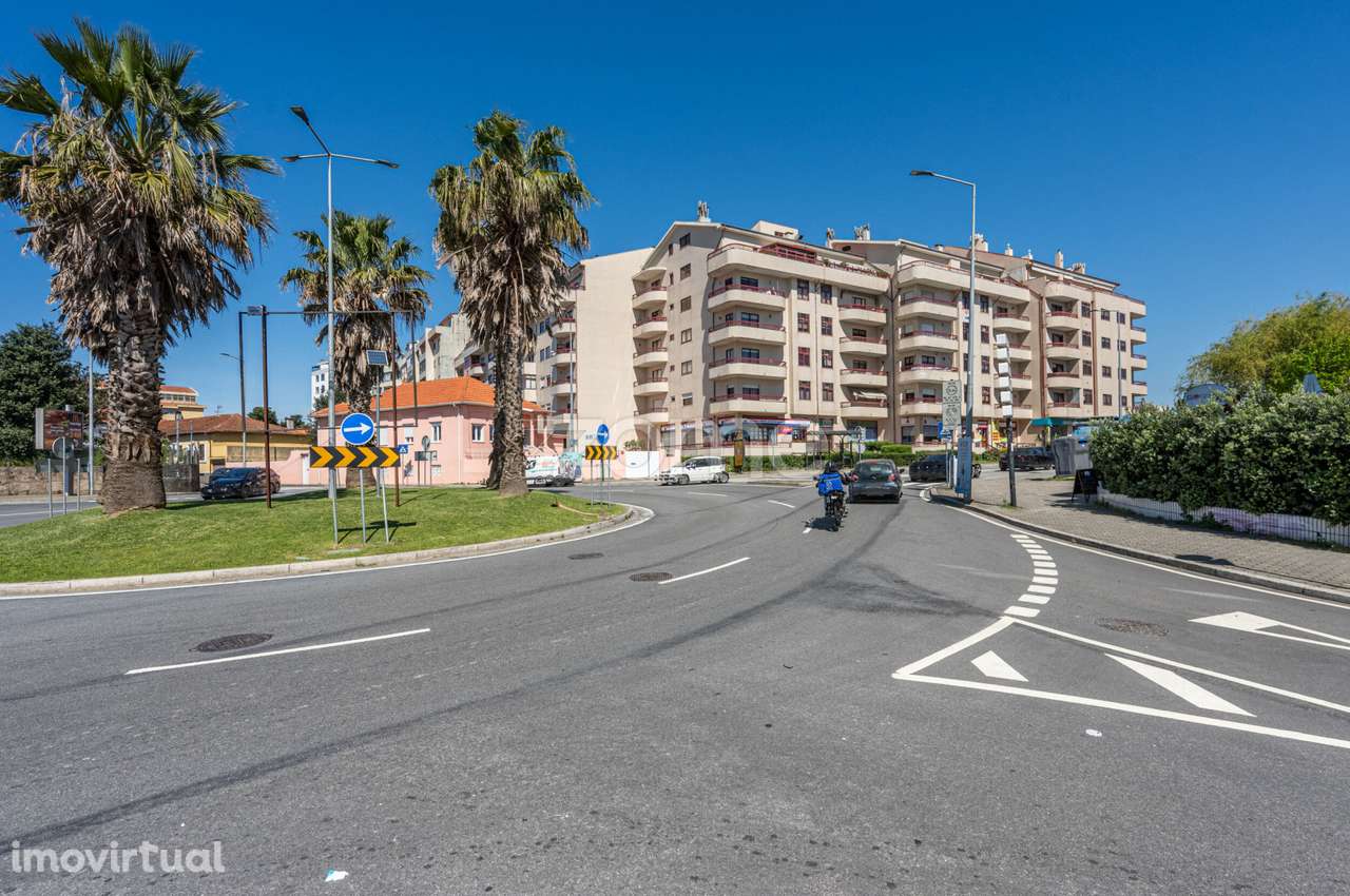 Apartamento Penthouse T3+3 Duplex à Quinta do Fojo, Vila Nova de Gaia - Grande imagem: 4/43