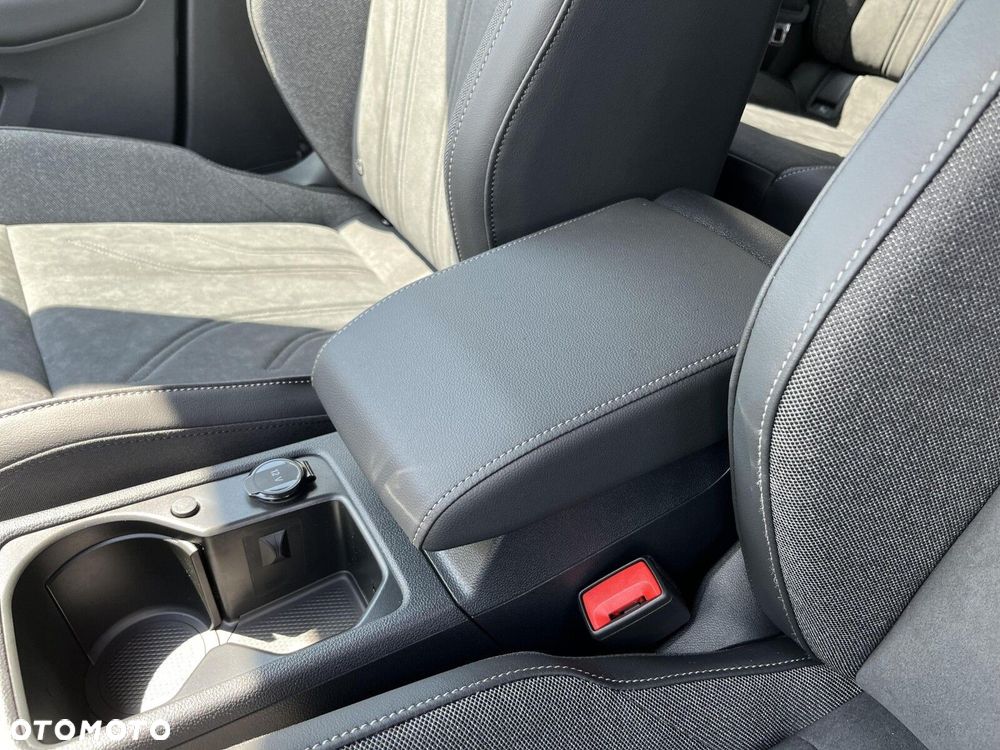 Volkswagen Golf - 30