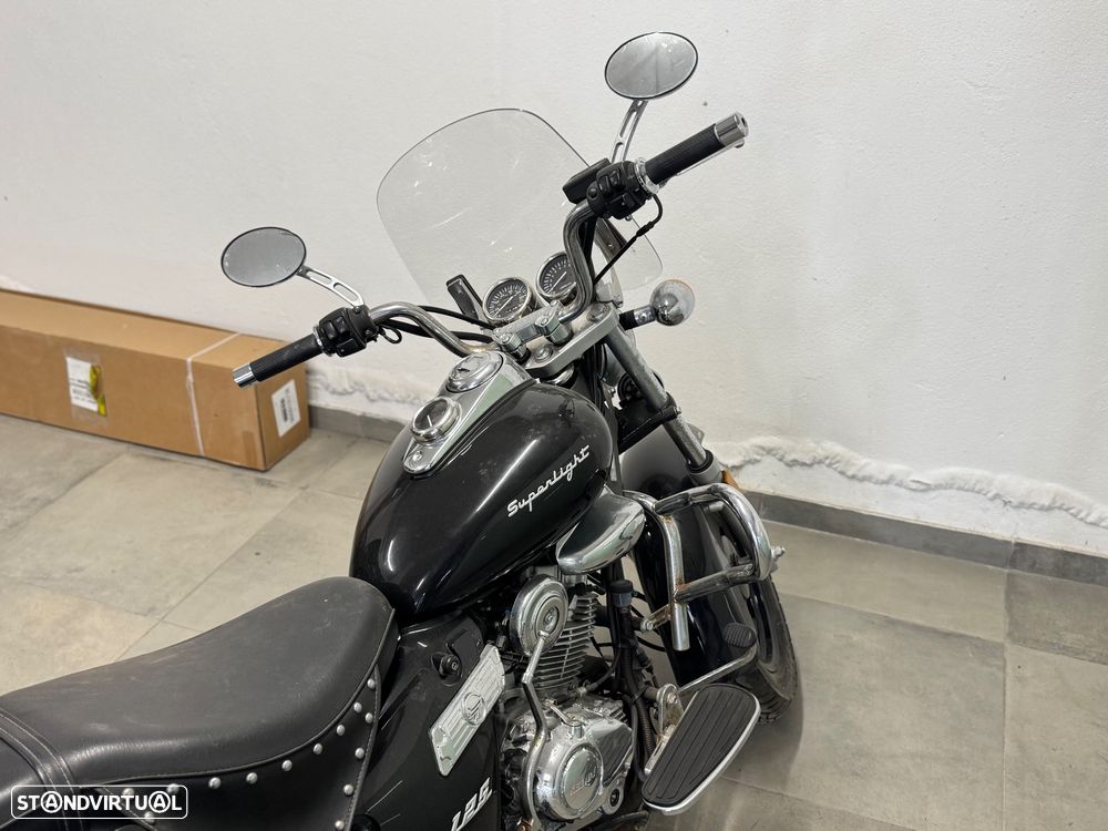 Keeway Superlight 125 - 10