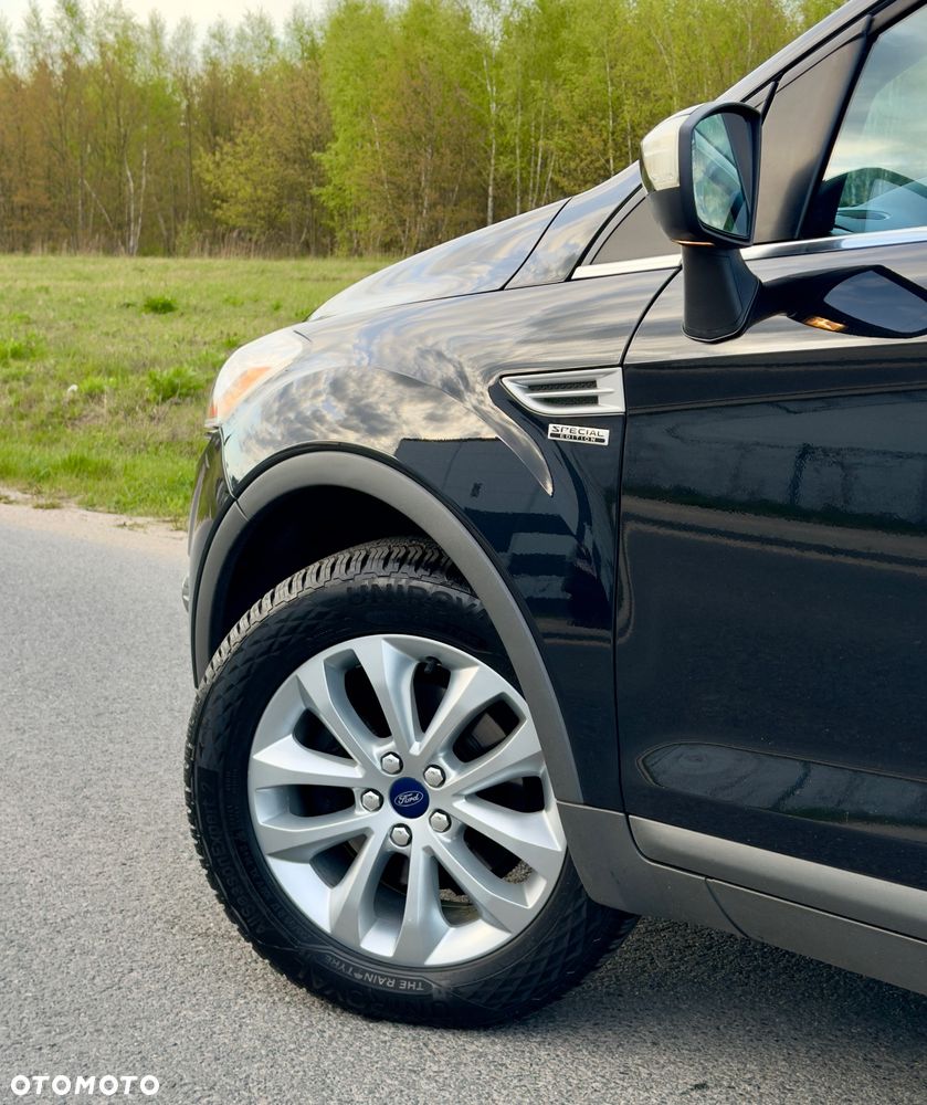 Ford Kuga 2.0 TDCi 4x4 Titanium - 34