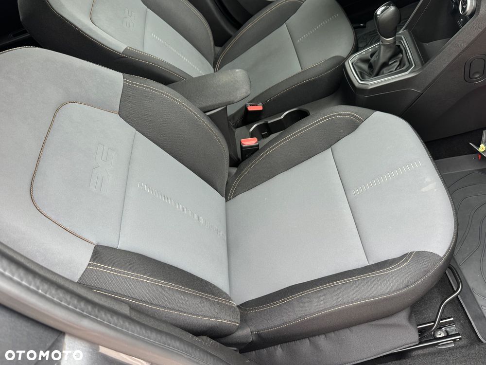 Dacia Jogger 1.6 Full Hybrid 140 Extreme+ MMT 7os - 19