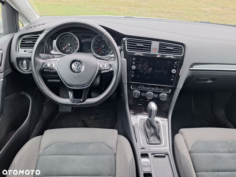 Volkswagen Golf Variant ver-1-5-tsi-act-bluemotion-technology-dsg-highline - 9