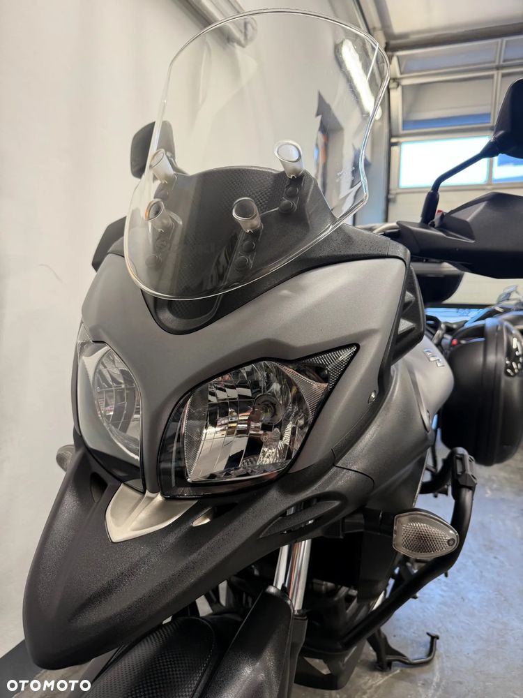 Suzuki V-STROM - 27