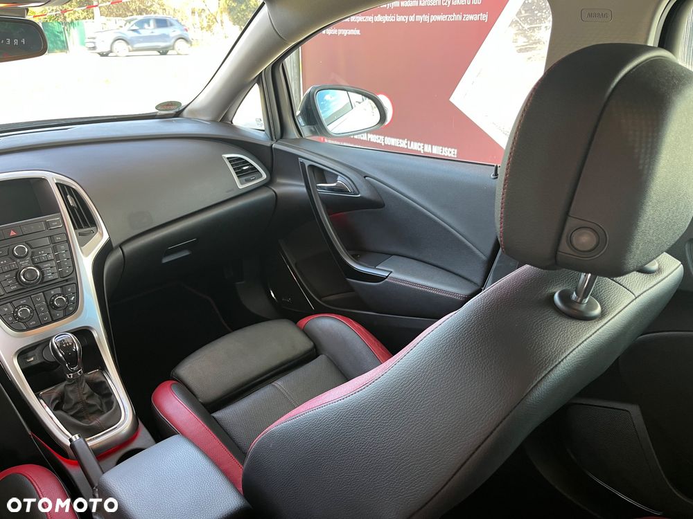 Opel Astra 2.0 BiTurbo CDTI DPF ecoFLEX SportsTourer St - 8