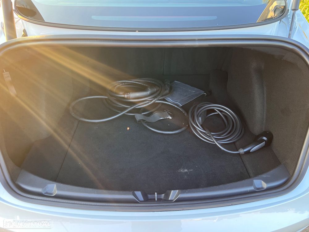 Tesla Model 3 - 14