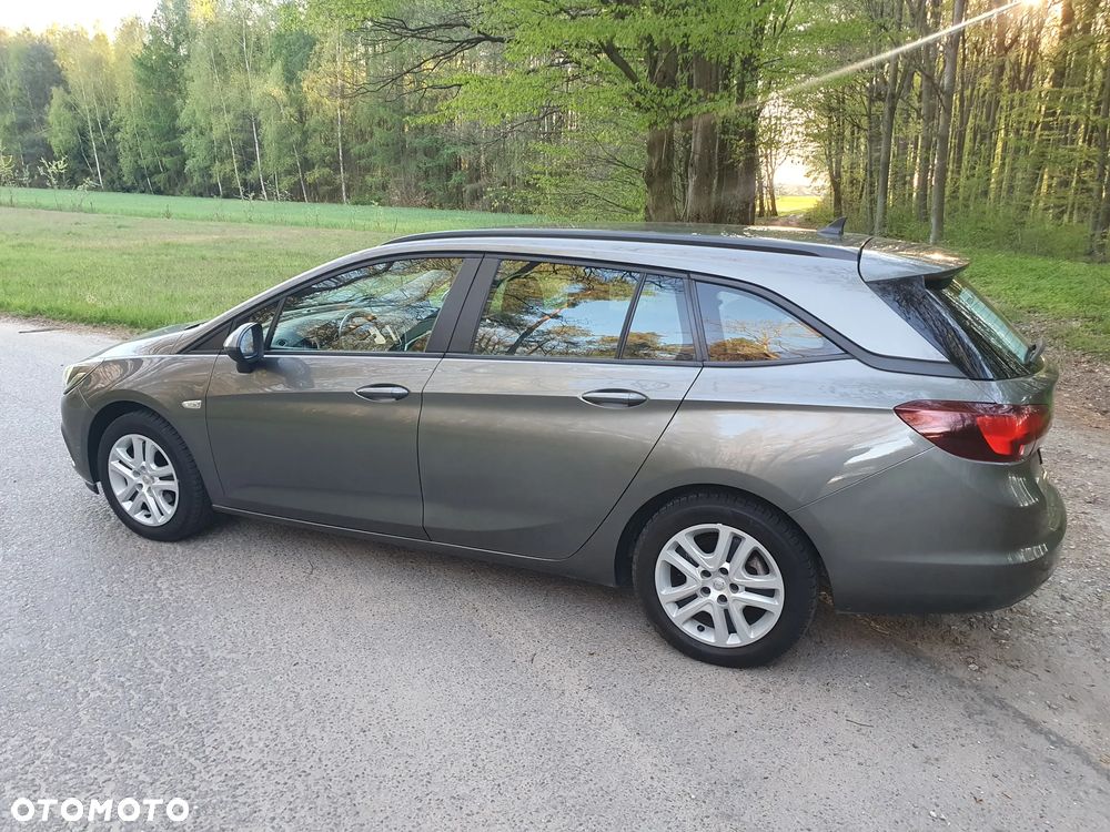 Opel Astra - 8