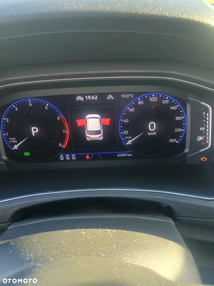 Volkswagen T-Roc 1.5 TSI R-Line DSG - 11