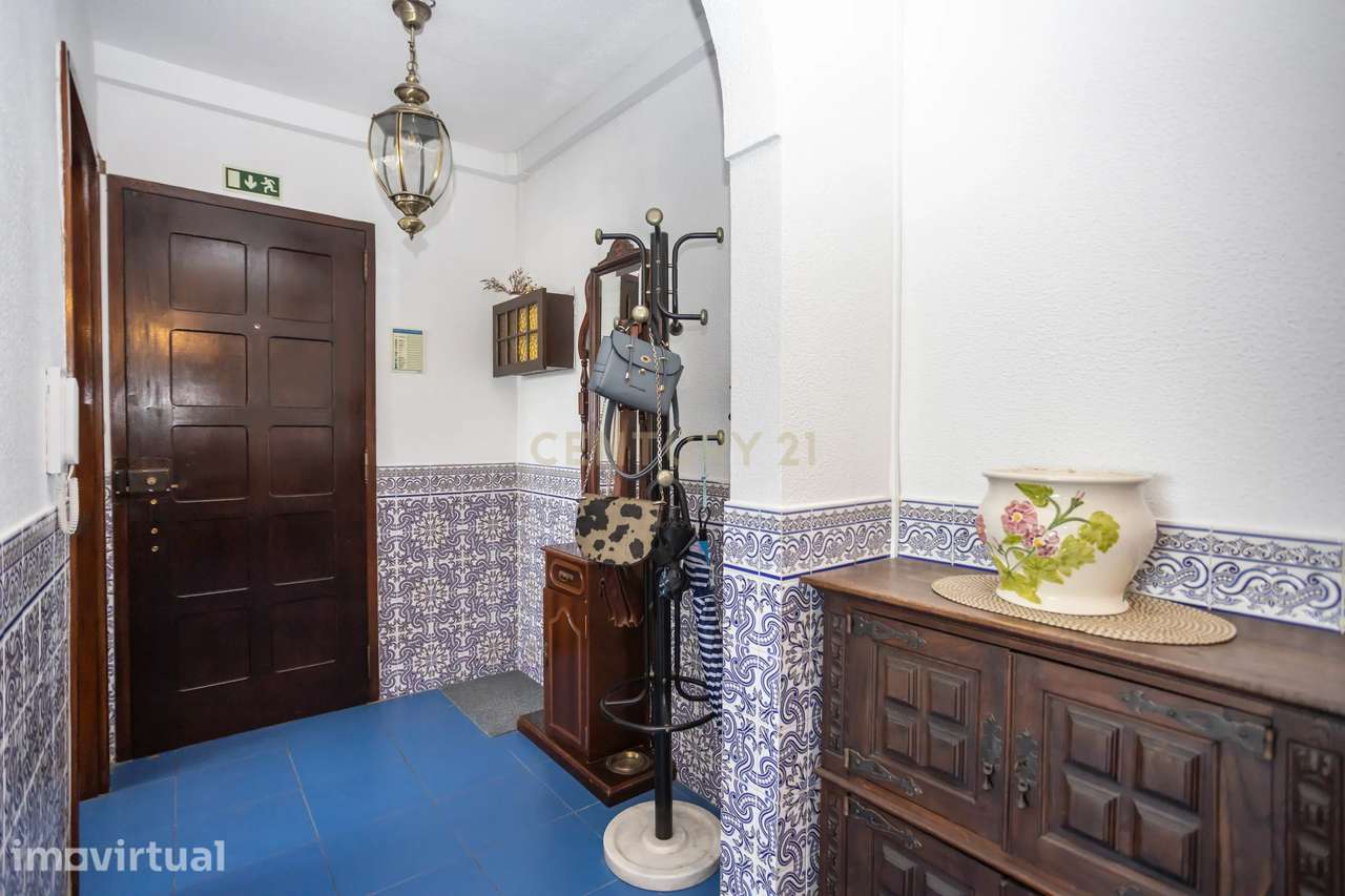 Apartamento T3 com Arrecadação, Elevador e  Vista Castelo – Palmela - Grande imagem: 4/29