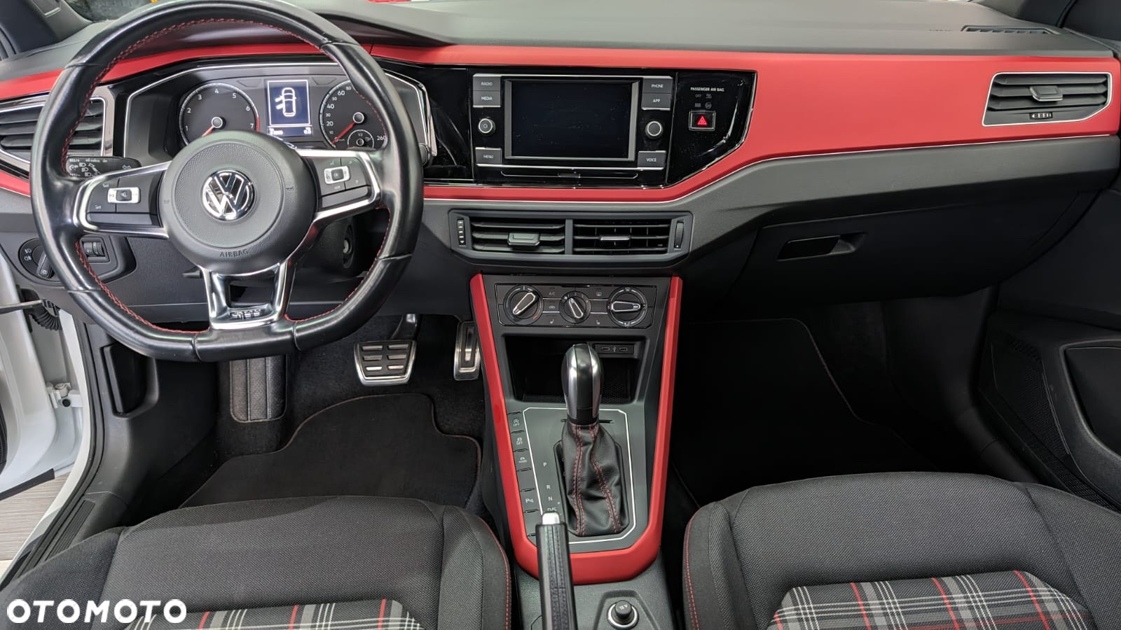 Volkswagen Polo 2.0 TSI OPF DSG GTI - 15