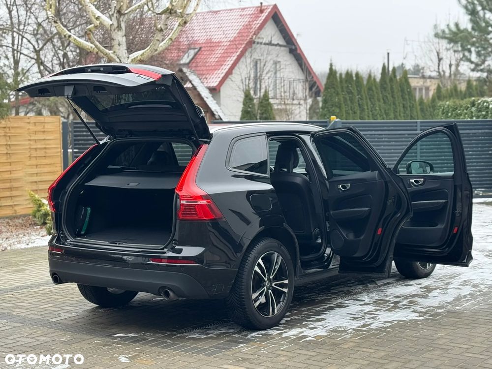 Volvo XC 60 D4 AWD Geartronic RDesign - 12