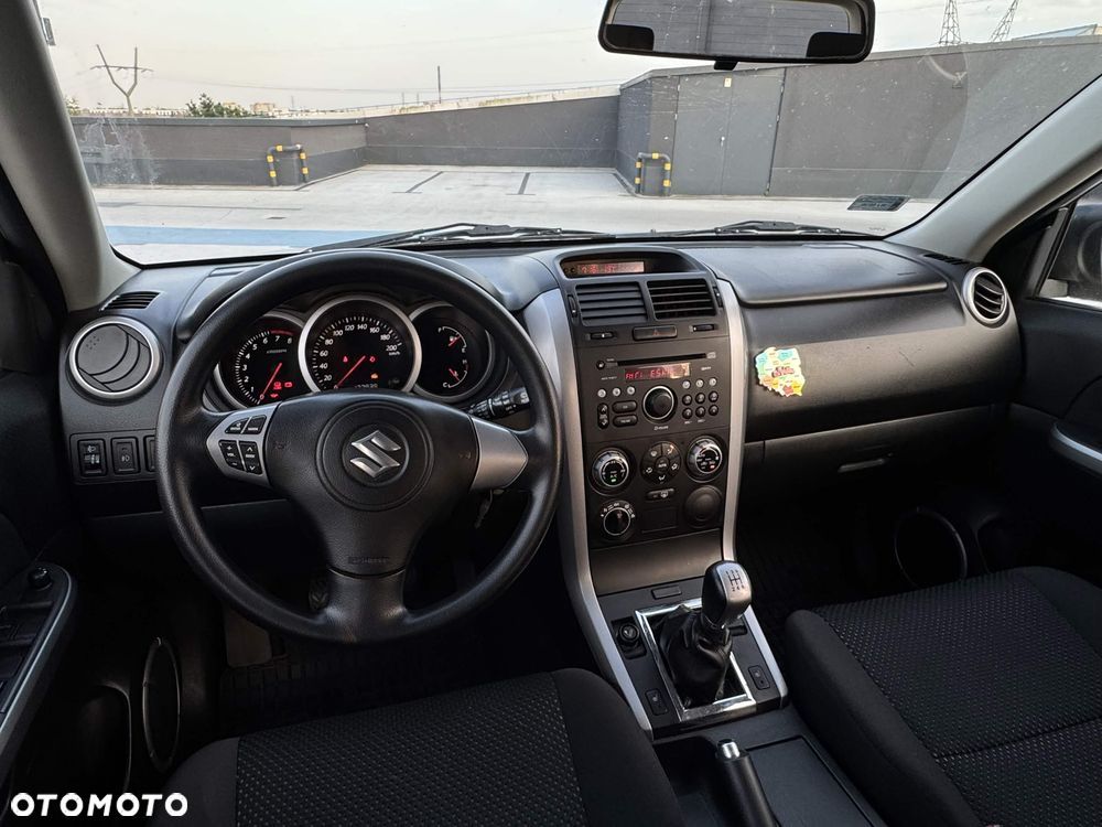 Suzuki Grand Vitara 2.0 Comfort - 20