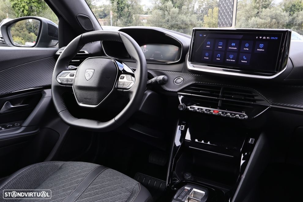 Peugeot e-2008 54 kWh Allure - 10