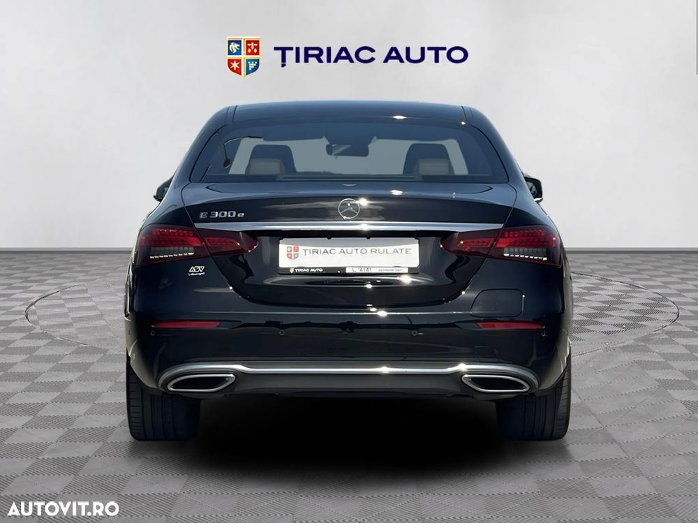 Mercedes-Benz E - 4
