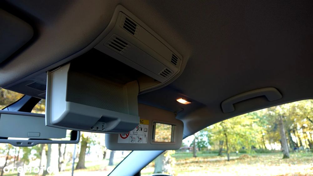 Volkswagen Golf 1.6 BlueTDI DSG Comfortline - 5