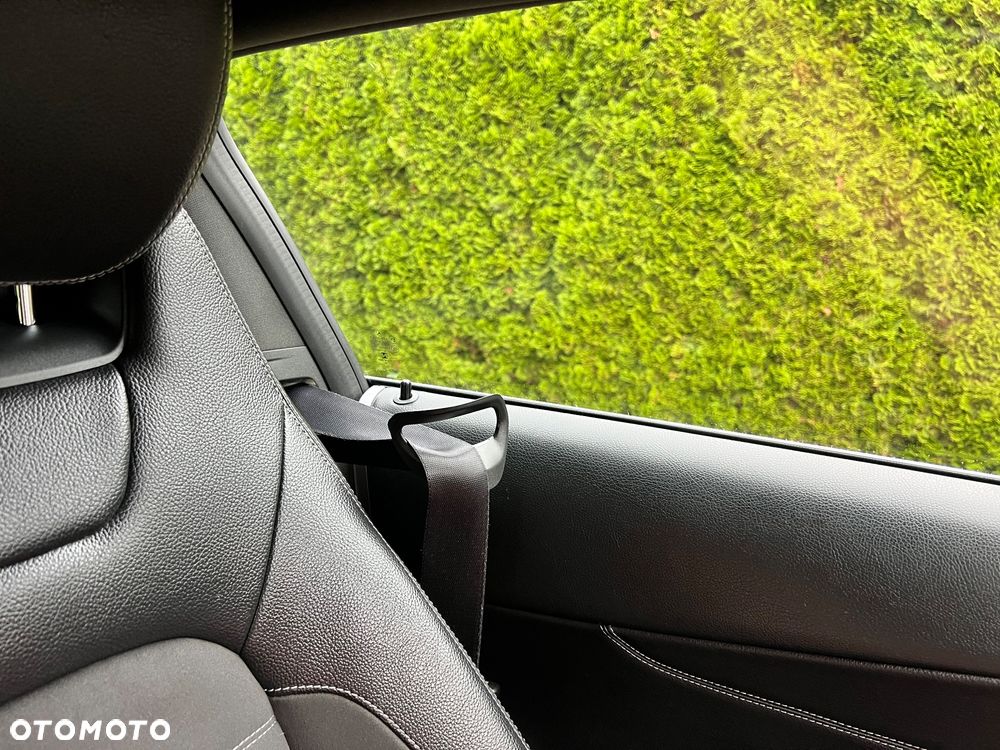 Mercedes-Benz Klasa C 220 d 4MATIC 9G-TRONIC - 15