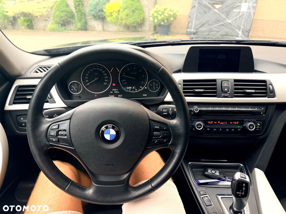 BMW Seria 3 320d - 20