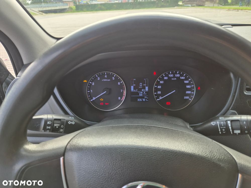 Hyundai i20 1.2 BlueDrive Classic + - 3