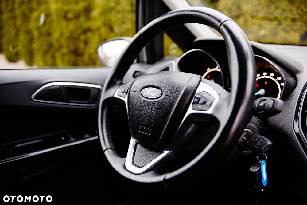 Ford B-MAX 1.6 TDCi Titanium - 27