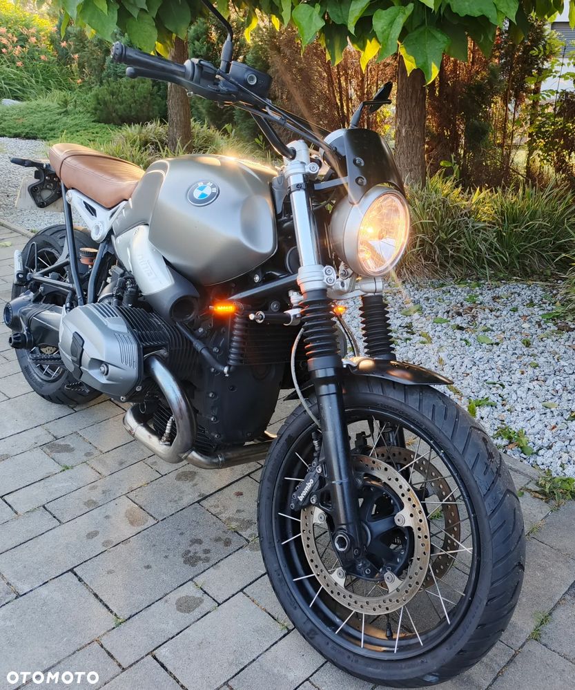 BMW R - 2