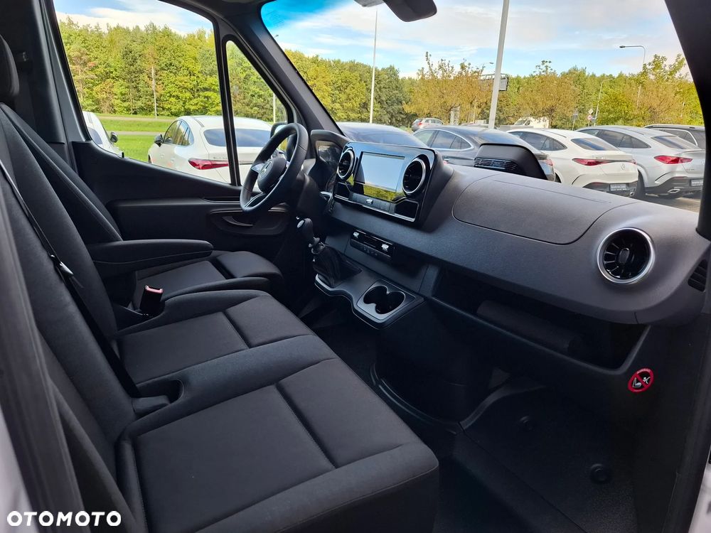 Mercedes-Benz Sprinter 315 CDI Furgon 3665 mm L2H1 - 17