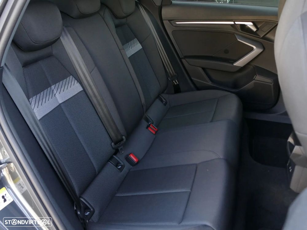 Audi A3 Sportback 30 TFSI Advanced S tronic - 32