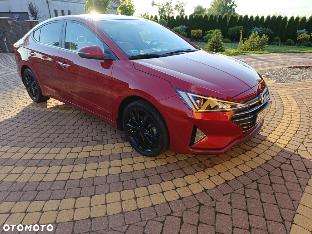 Hyundai Elantra 1.6 Comfort - 1