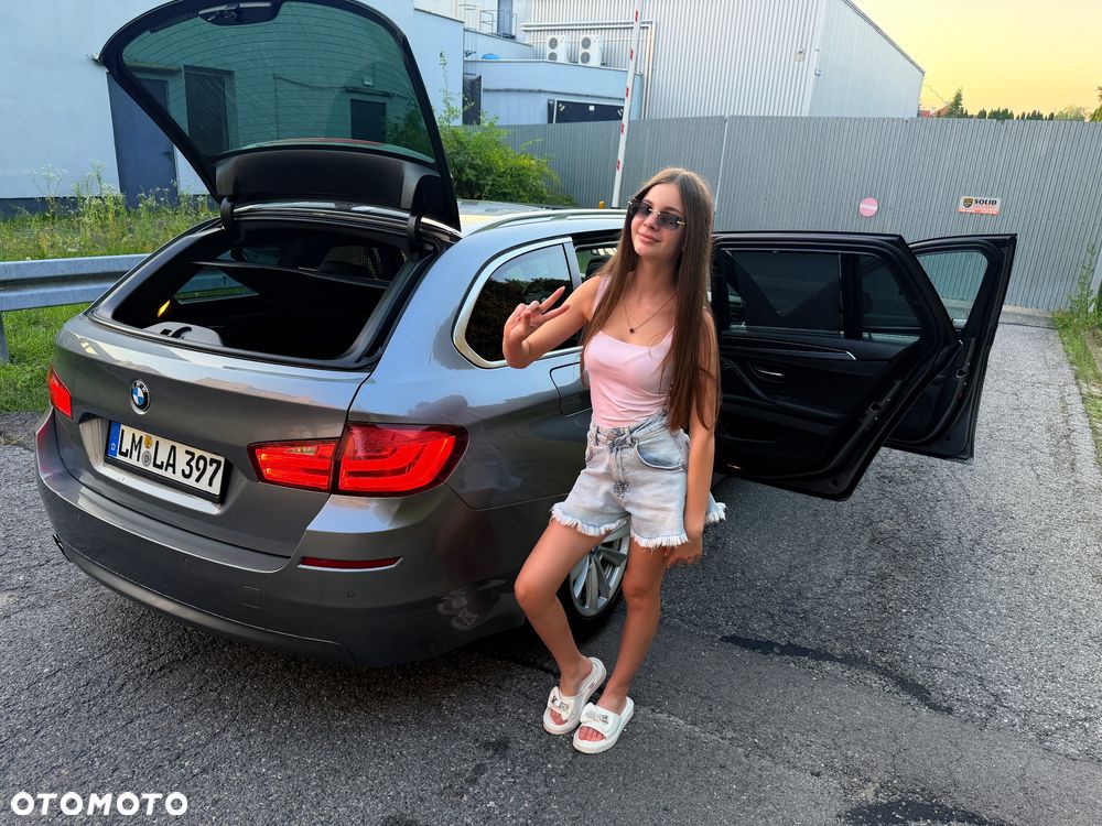 BMW Seria 5 520d Sport-Aut - 41