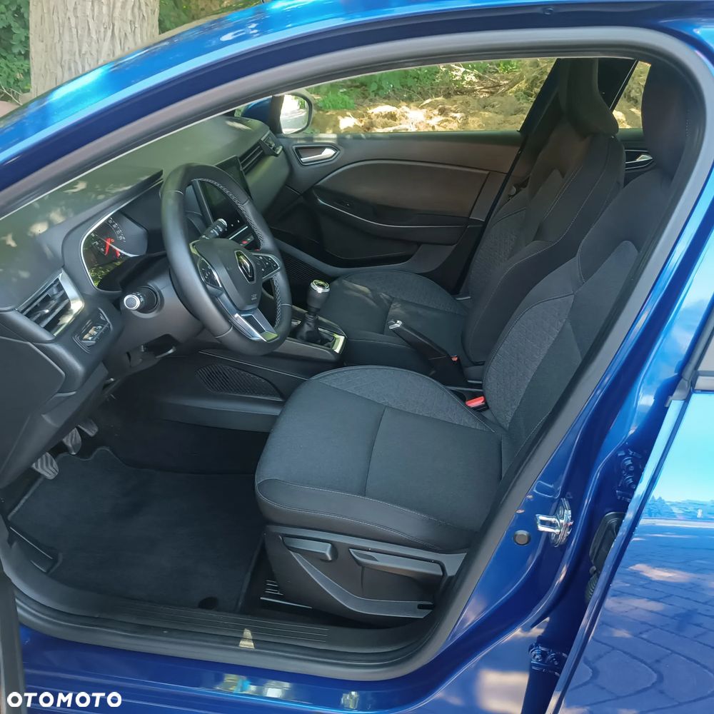 Renault Clio - 19