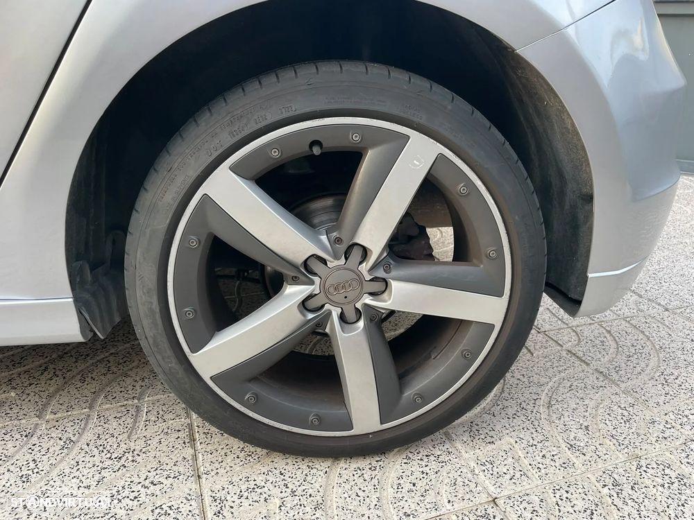 Audi A1 Sportback 1.6 TDI S-line - 11