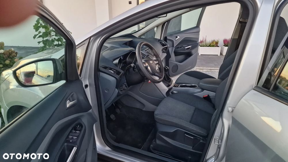 Ford C-MAX - 17