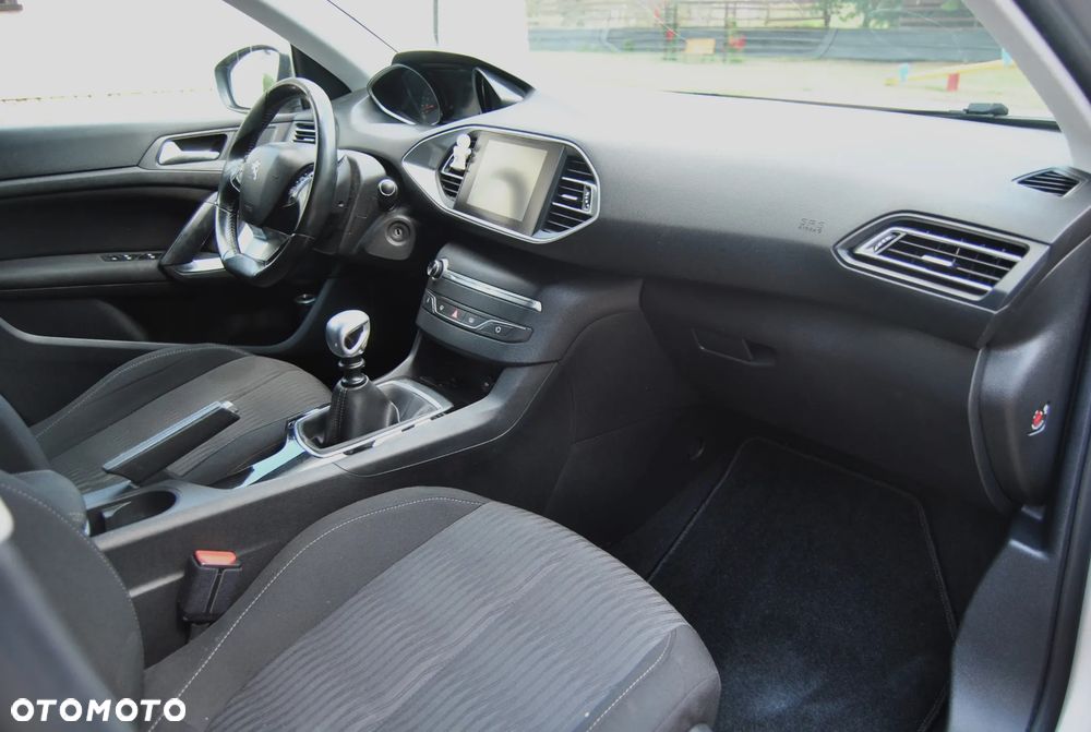 Peugeot 308 - 7